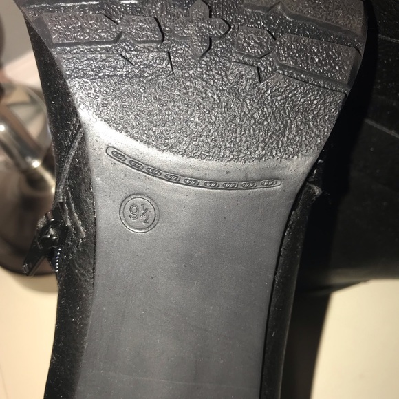 Boot - Picture 7 of 7